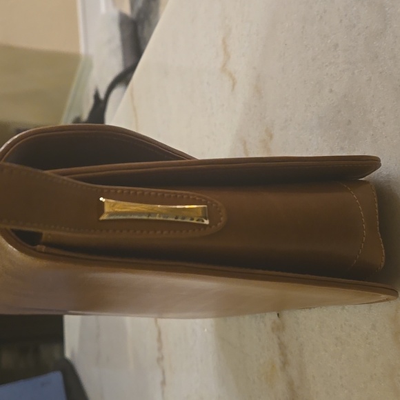 Gucci Rare VINTAGE Tan Leather Shoulder Bag - Picture 5 of 16